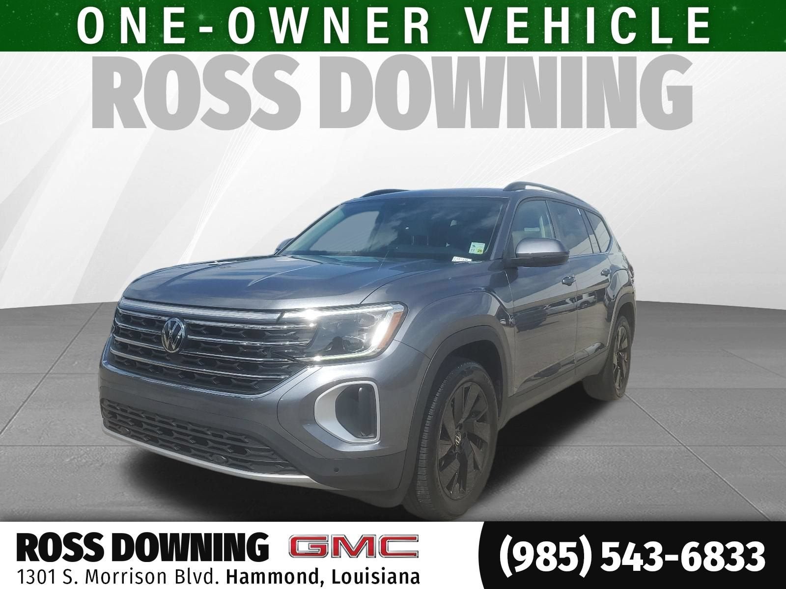 2024 Volkswagen Atlas 2.0T SE w/Technology in Gray — front three-quarter view